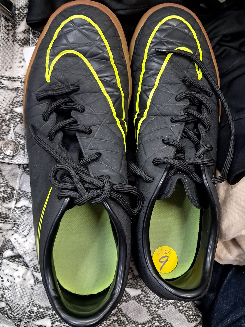 Nike Men’s Black Indoor Soccer Athletic Shoes with Neon Yellow Trim